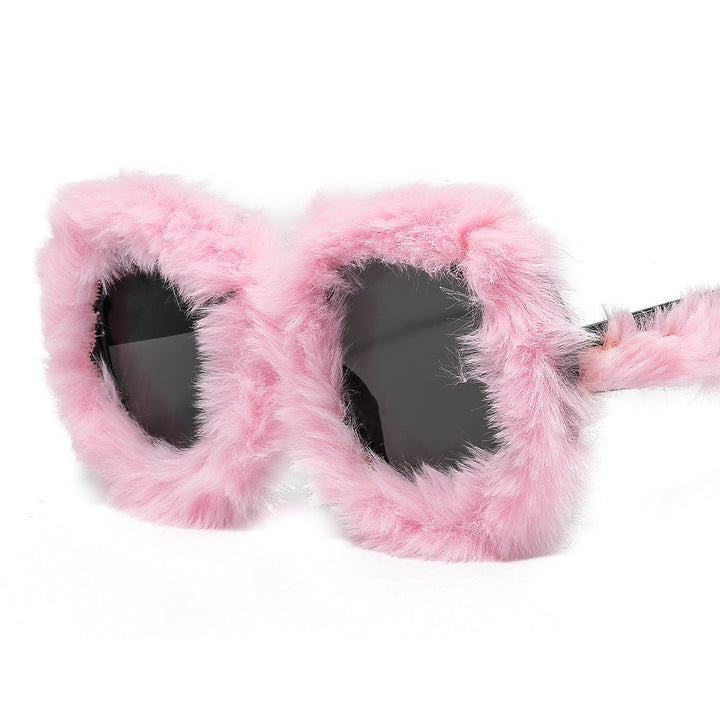 Ladies eye-catching oversized sunglasses with a unique fur touch Kalsten