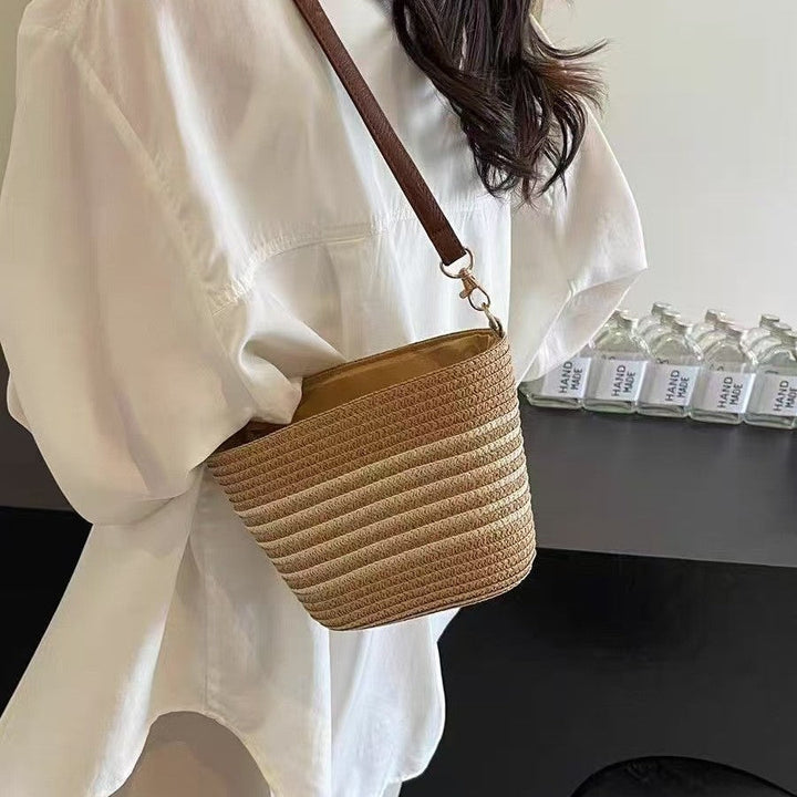 Elegant and Versatile Shoulder Bag Kalsten