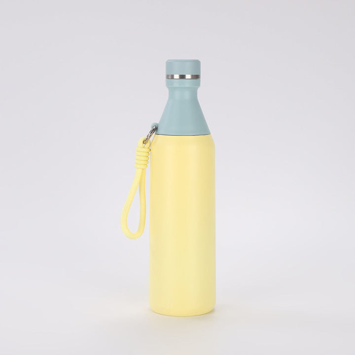 Ladies insulated drinking bottle with practical carrying strap Kalsten