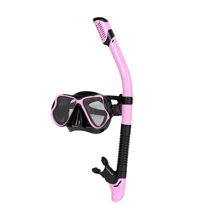 Snorkel mask with ergonomic fit and innovative breathing technology Kalsten
