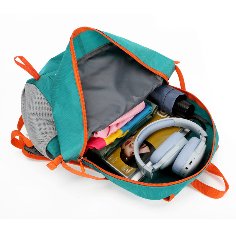 Unisex nan light day backpack with reflective inserts, padded back and side mesh pockets Kalsten
