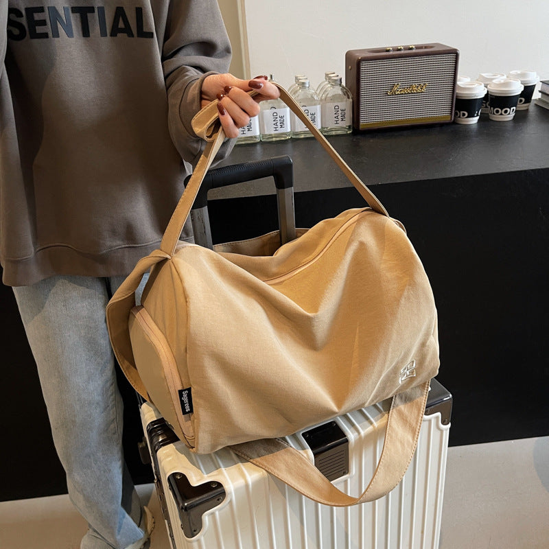 Multifunctional Sports Bag with Practical Carrying Options Kalsten