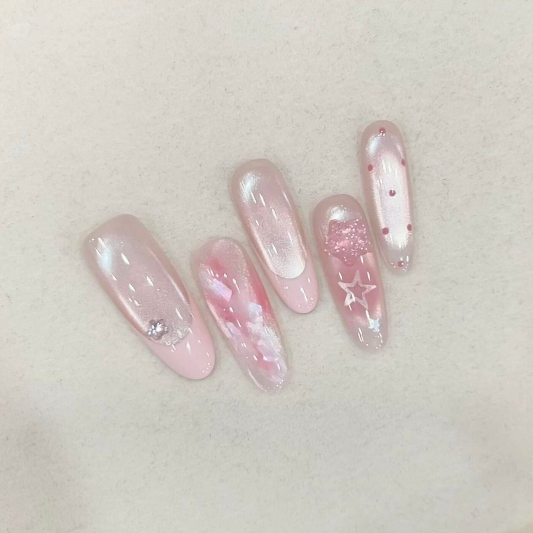 Artificial nails with delicate glitter and star motifs Kalsten