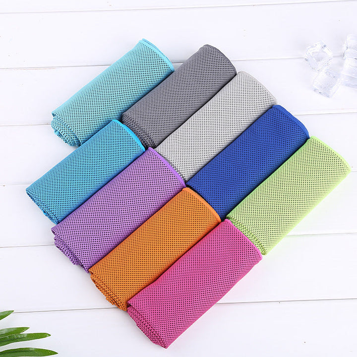 Women Portable Silicone Case with Integrated Cleaning Cloth Kalsten