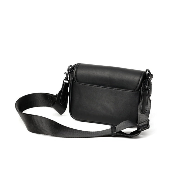 Elegant crossbody bag with chain shoulder strap Kalsten