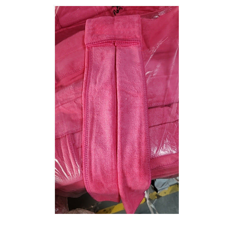 Hair towel with adjustable closure Kalsten