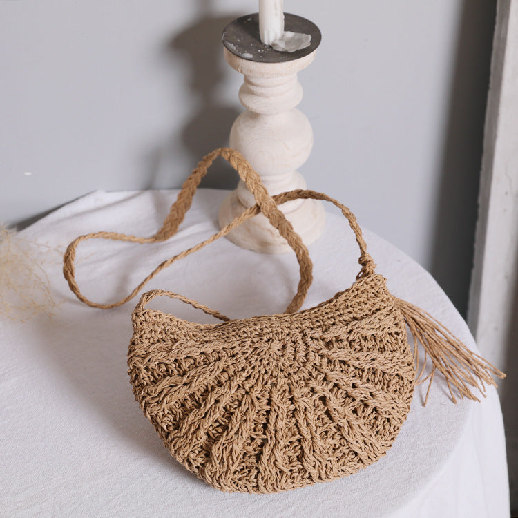Boho-Inspired Handbag Made of Natural Material Kalsten