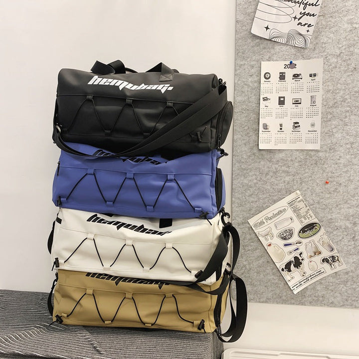 Sporty Travel Bag with Expandable Compartment Design Kalsten