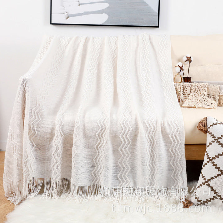 Women Comfortable Knitted Blanket with Modern Zigzag Pattern Kalsten