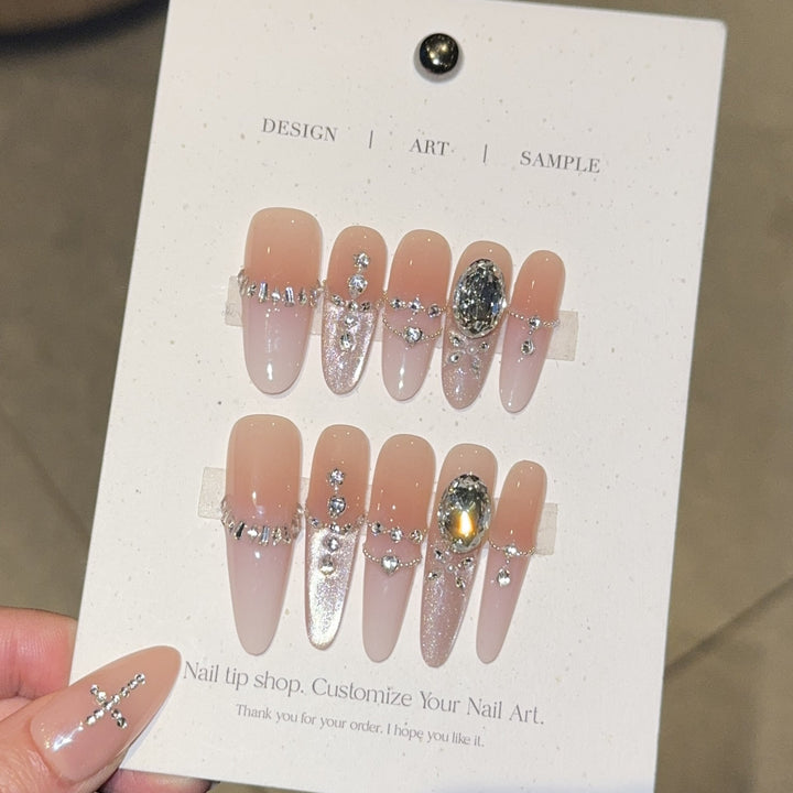 Artificial nails with elegant crystal decorations Kalsten