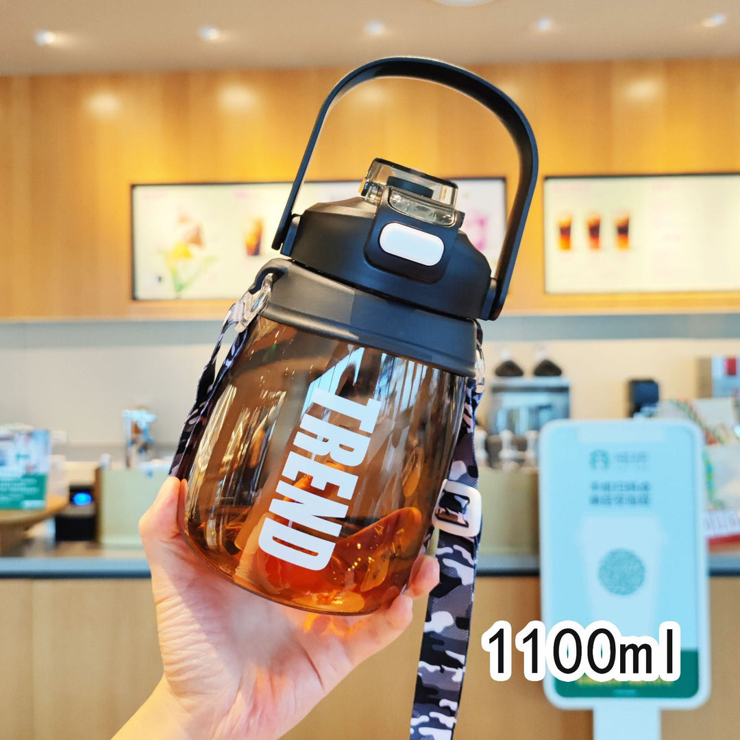 Women's multifunctional water bottle with safety closure and ergonomic carrying handle Kalsten