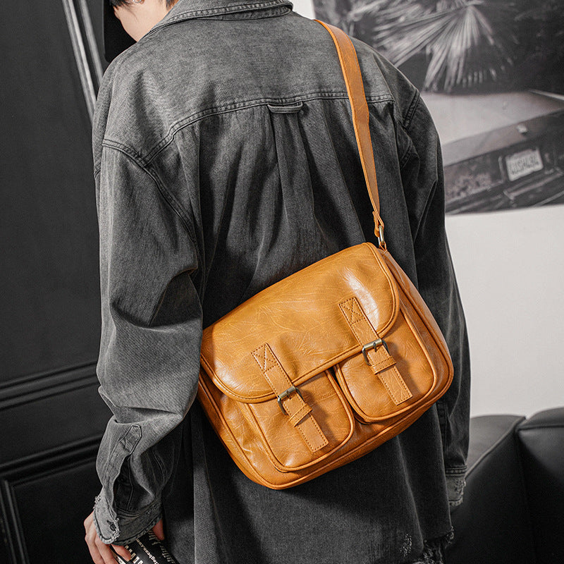 Stylish shoulder bag with practical outer pockets Kalsten