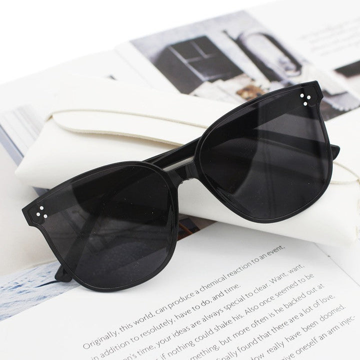 Ladies Oversized Sunglasses with Elegant Design Kalsten