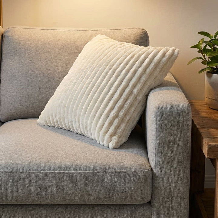 Women's Decorative Pillow with High-Quality Felpa Kalsten