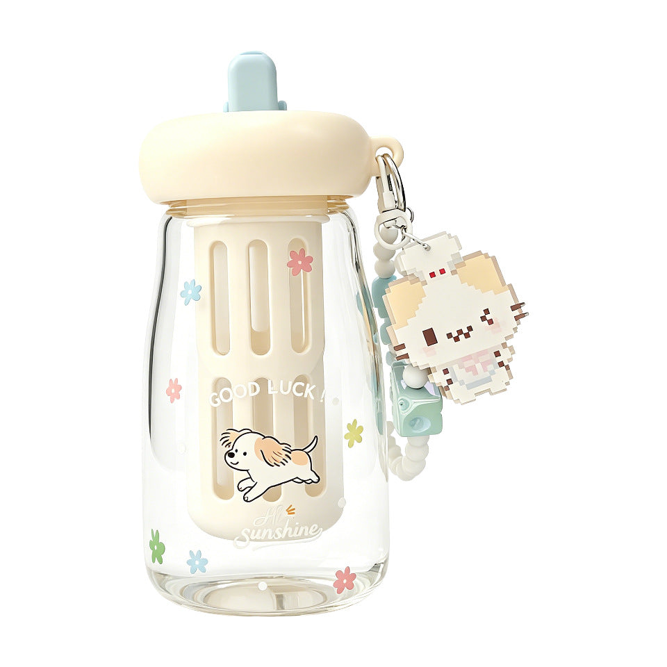 Ladies drinking container with unique design and integrated straw Kalsten