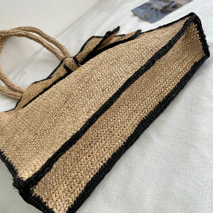 Handcrafted knitted bag with floral design Kalsten