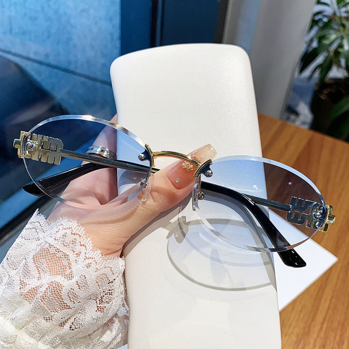 Ladies fashionable sunglasses in elegant oval design Kalsten