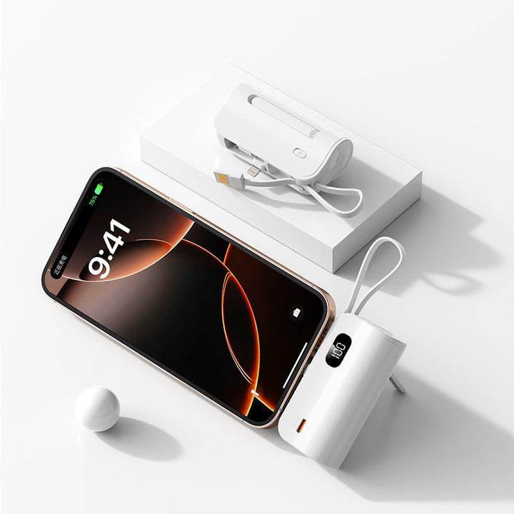 Portable chargers with USB-C and Lightning connection Kalsten