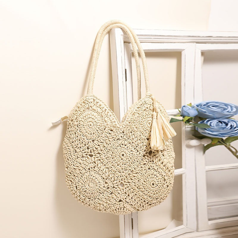 Handmade straw bag with structured design Kalsten