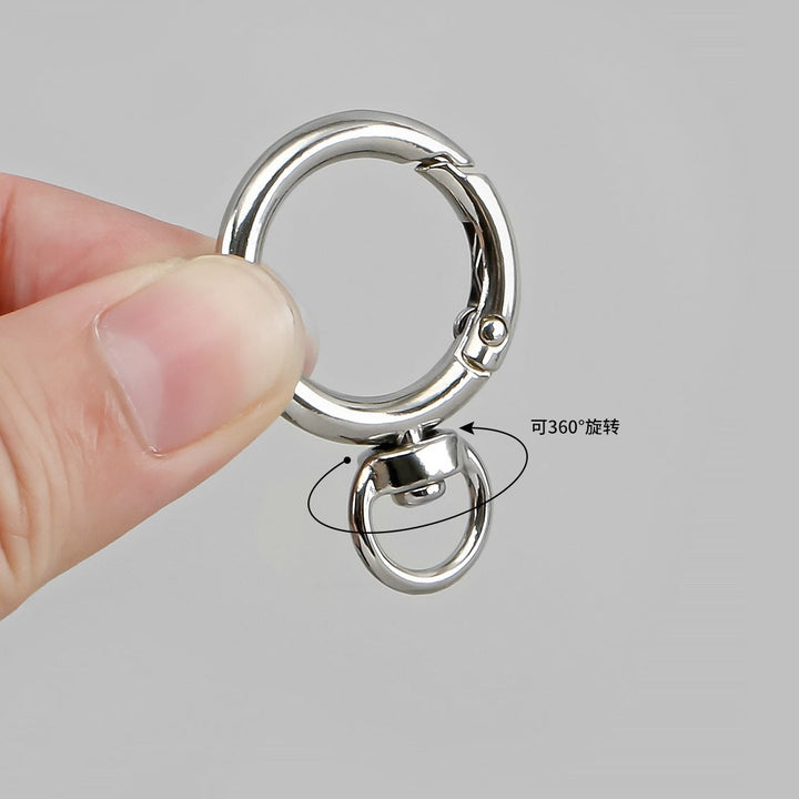 Multi-Functional Metal Keyring Kalsten