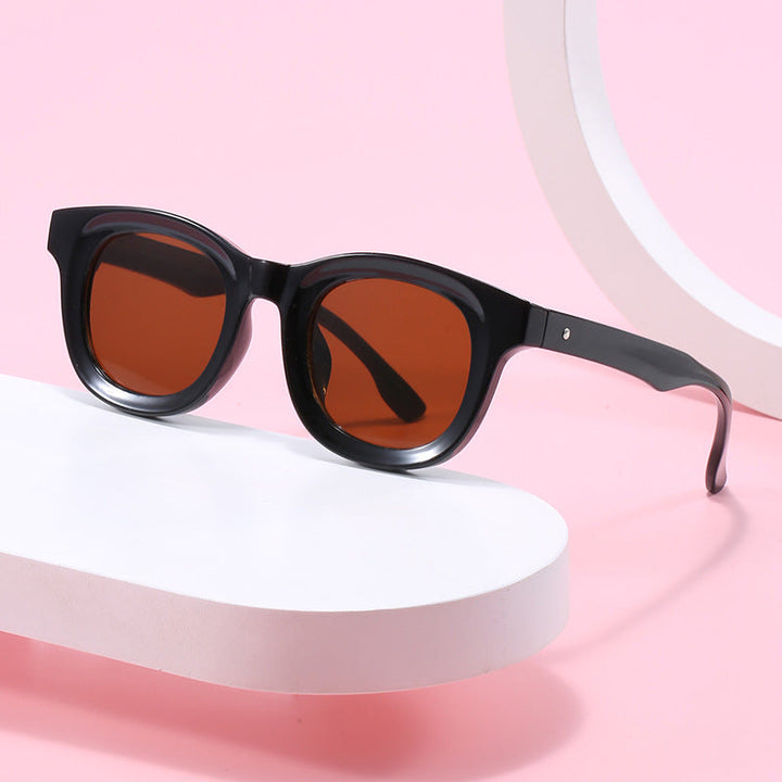 Women's sunglasses in modern, square design Kalsten