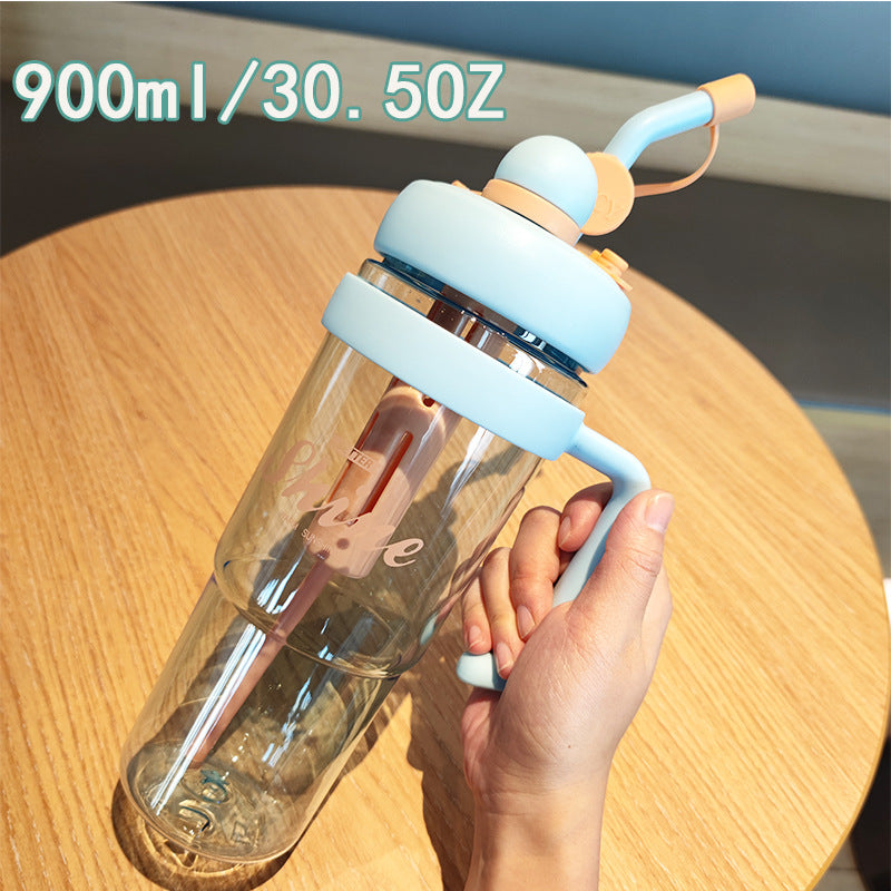 Women's practical drinking bottle with integrated straw Kalsten
