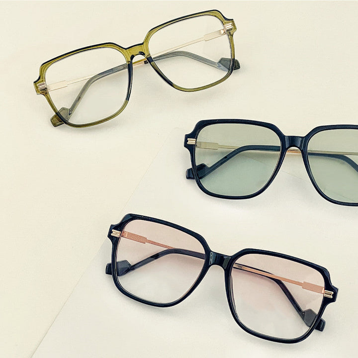 Women’s trendy fashionable sunglasses with elegant metal detail Kalsten