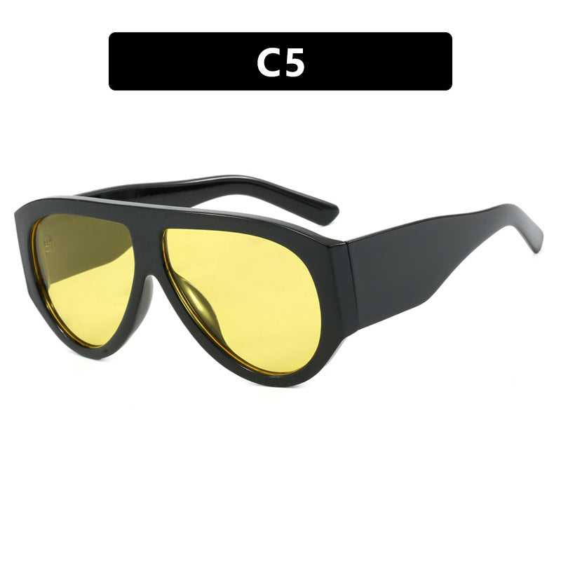 Ladies fashionable sunglasses in modern design with wide frame Kalsten