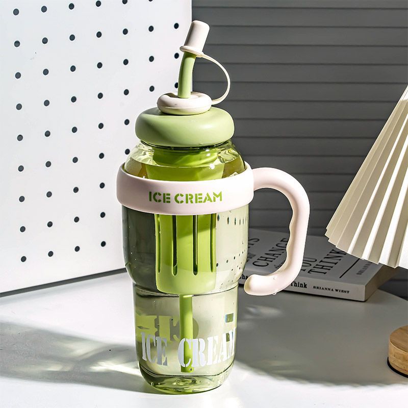Ladies drinking container with practical straw Kalsten