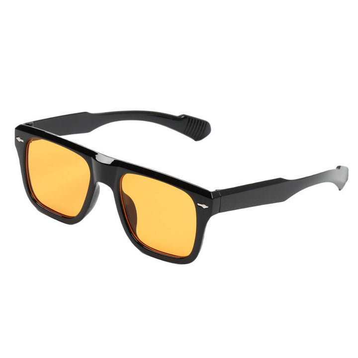 Ladies stylish sunglasses in modern oversized design Kalsten