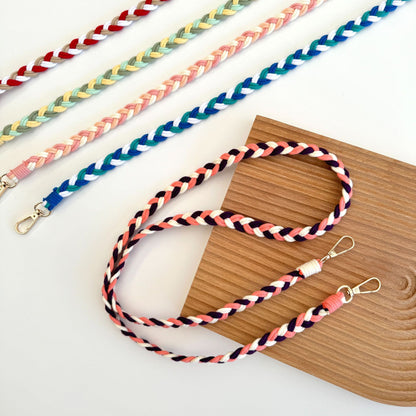 Handcrafted Braided Dog Leash Acalora