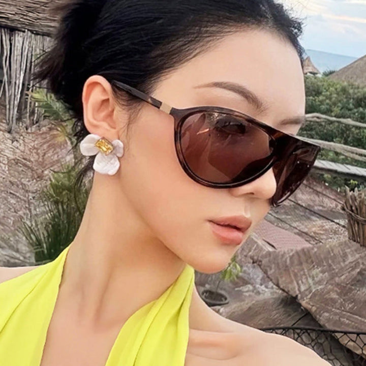 Women's Cat-Eye Sunglasses with Unique Design and Protective UV Filter Kalsten