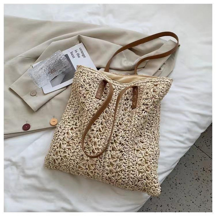 Bag made of woven natural material Kalsten