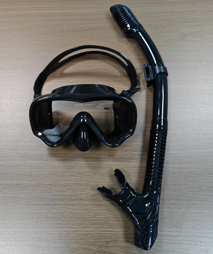 Diving mask with anti-fog technology and wide field of vision Kalsten