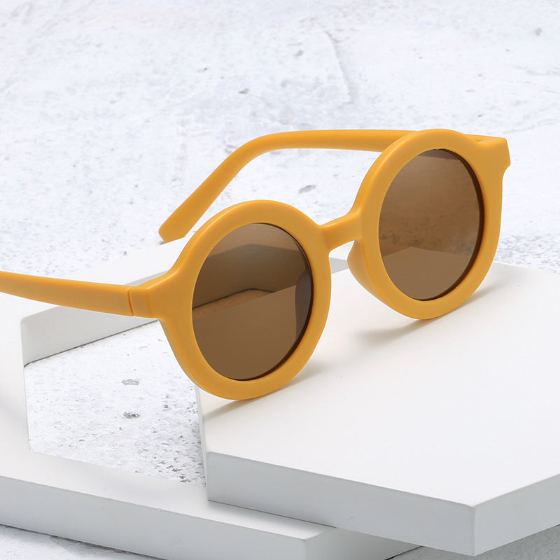 Women's stylish round sunglasses with modern plastic frame Kalsten