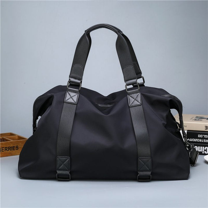 Sporty travel bag with innovative storage solution Kalsten