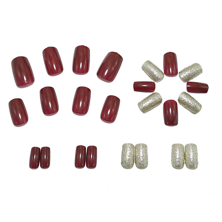 Glamorous artificial nails with metallic effects Kalsten