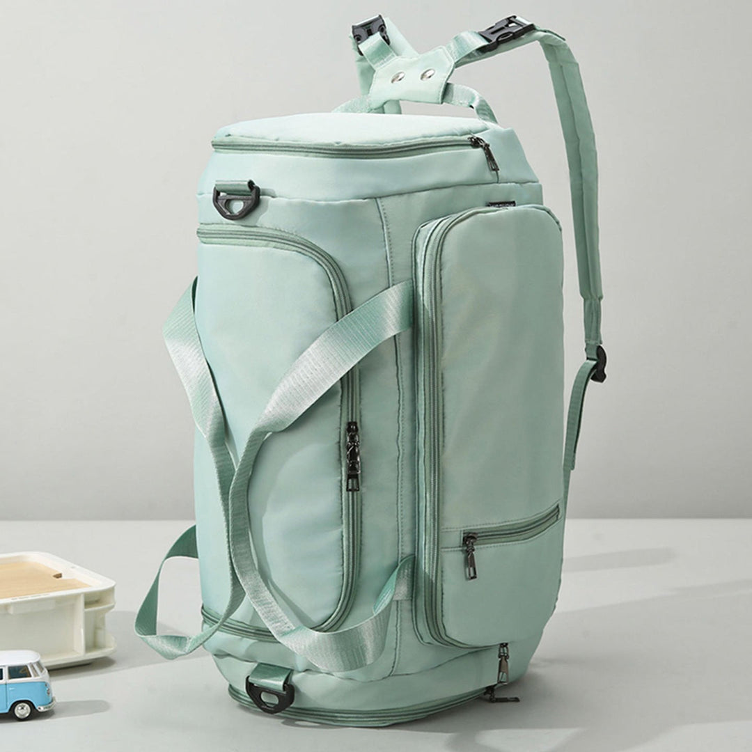 Sporty leisure bag with multiple compartments Kalsten