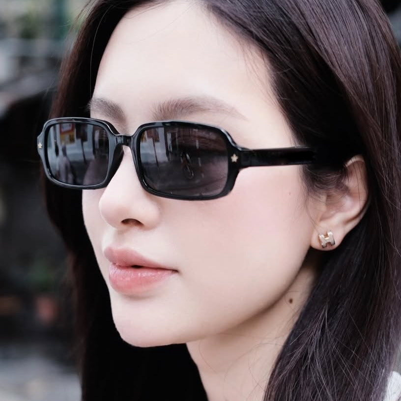 Women's fashionable rectangular sunglasses with outstanding design and protective UV filter Kalsten