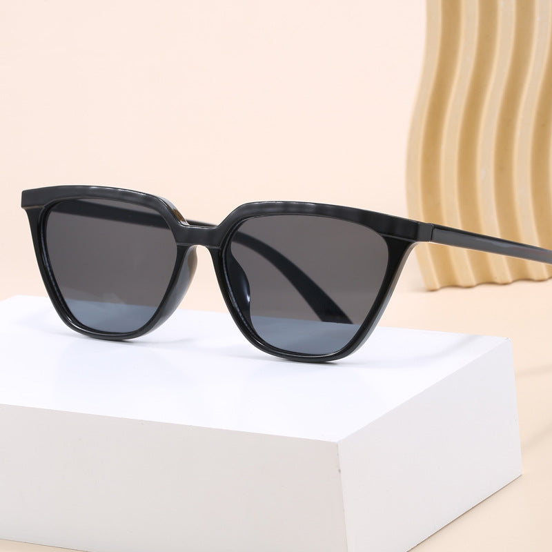 Women's modern geometric sunglasses with elegant design Kalsten