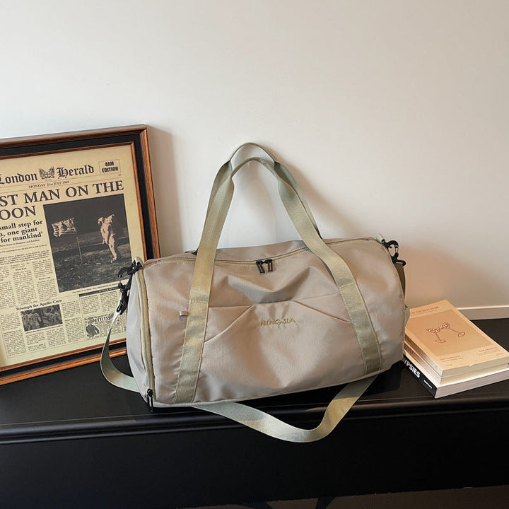 Versatile Travel Duffel with Adjustable Shoulder Strap