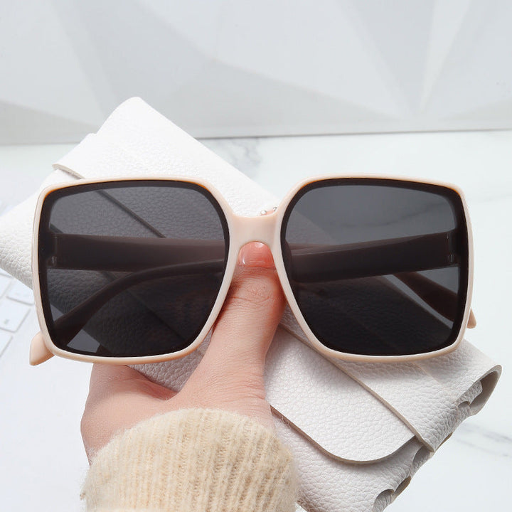 Ladies oversized sunglasses in modern tortoiseshell design Kalsten