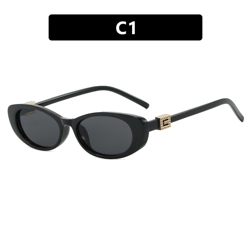 Women elegant Cat-Eye sunglasses with fine accents Kalsten