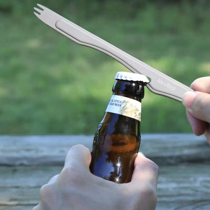 Multifunctional pliers with gripping pliers and blades Kalsten