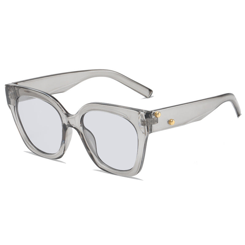 Women extravagantly designed sunglasses Kalsten