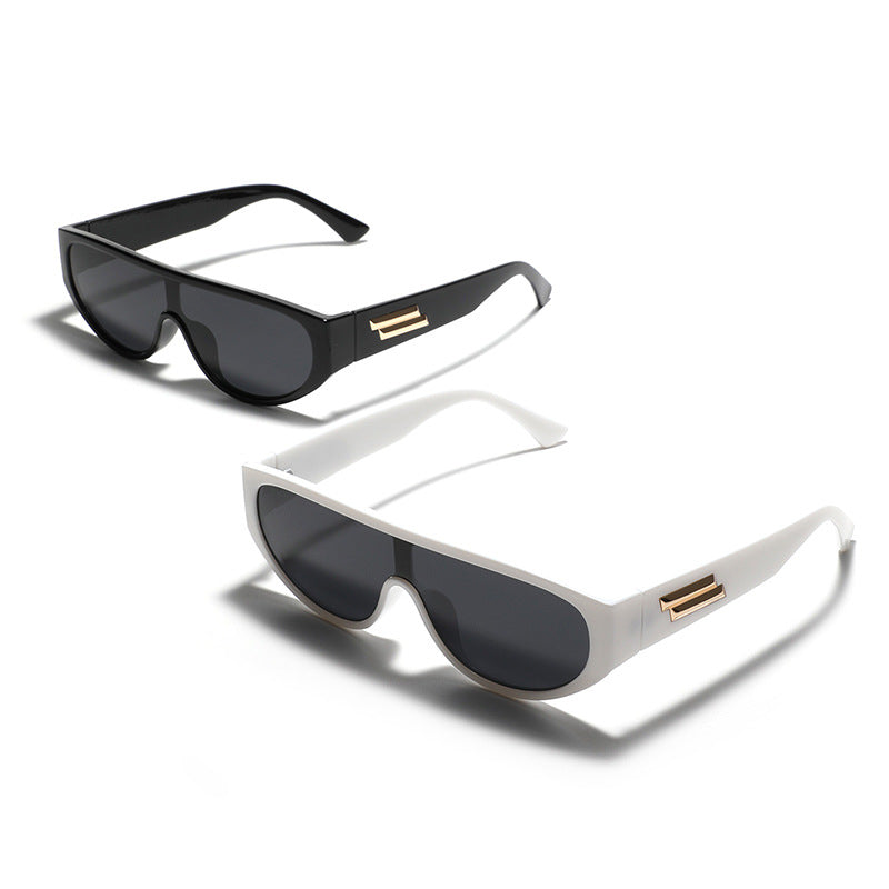 Ladies sporty sunglasses with custom-made frame Kalsten