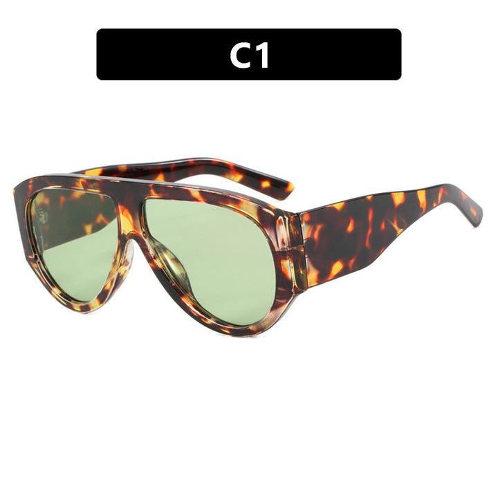 Women extravagant oversized sunglasses with angled frame Kalsten