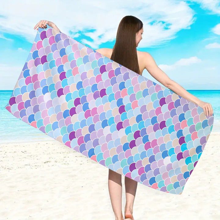 large and soft beach towel with striped pattern Kalsten