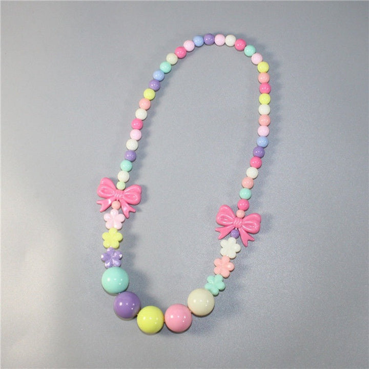 Colorful pearl necklace with floral elements Kalsten
