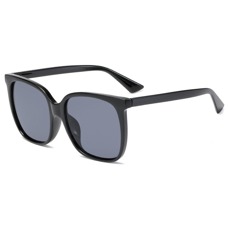 Women's modern and stylish sunglasses with square frame Kalsten